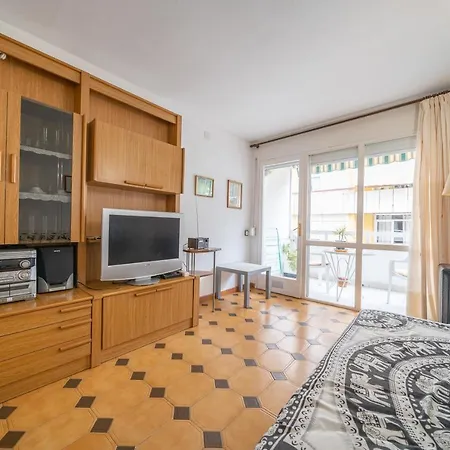 Homeholidaysrentals Tarongers Pineda de Mar